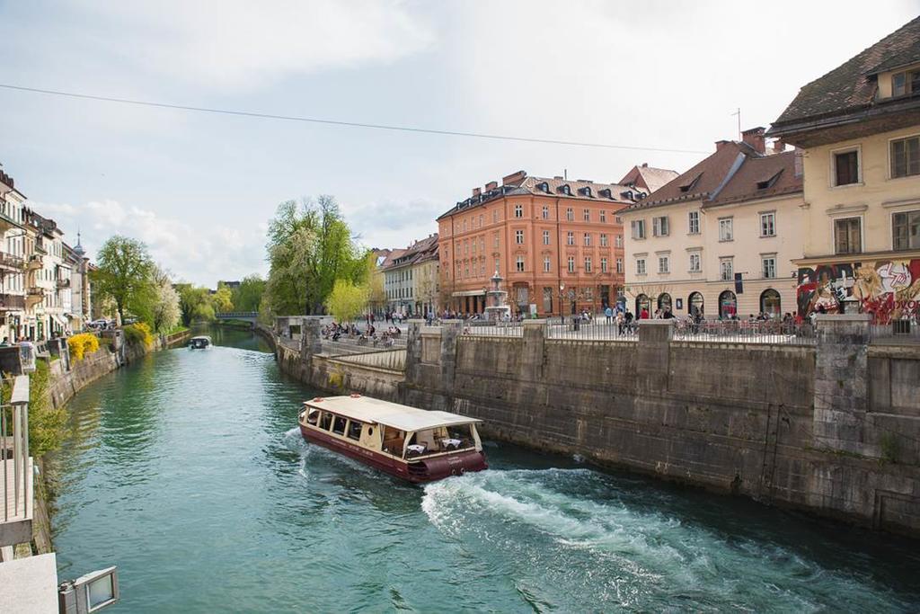 Cobblers Bridge Apartment Ljubljana Exterior foto